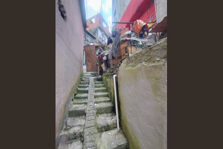 Fachada  de casa à venda com 1 quarto, 62m² em Jardim Silvina, São Bernardo do Campo