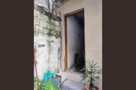 Fachada  de casa à venda com 1 quarto, 62m² em Jardim Silvina, São Bernardo do Campo