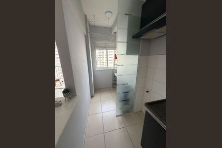Cozinha de apartamento para alugar com 2 quartos, 55m² em Del Castilho, Rio de Janeiro