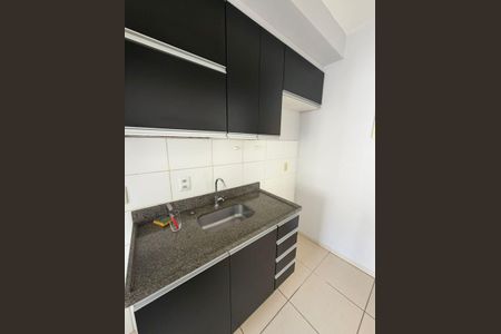 Cozinha de apartamento para alugar com 2 quartos, 55m² em Del Castilho, Rio de Janeiro