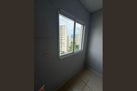 Quarto de apartamento para alugar com 2 quartos, 55m² em Del Castilho, Rio de Janeiro