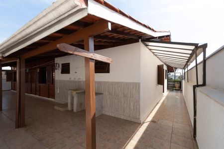 Casa de condomínio para alugar com 349m², 4 quartos e 4 vagas Casa de condomínio para alugar com 349m², 4 quartos e 4 vagasÁrea de Serviço