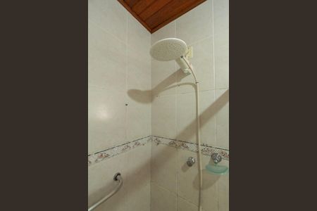 Casa de condomínio para alugar com 349m², 4 quartos e 4 vagas Casa de condomínio para alugar com 349m², 4 quartos e 4 vagasBanheiro Suíte 2