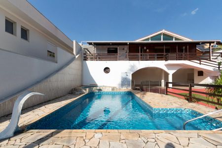 Casa de condomínio para alugar com 349m², 4 quartos e 4 vagas Casa de condomínio para alugar com 349m², 4 quartos e 4 vagasPiscina