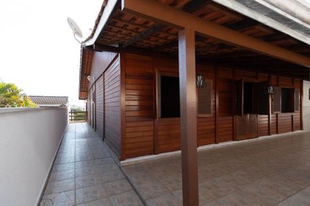 Casa de condomínio para alugar com 349m², 4 quartos e 4 vagas Casa de condomínio para alugar com 349m², 4 quartos e 4 vagasÁrea de Serviço
