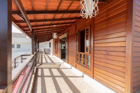 Casa de condomínio para alugar com 349m², 4 quartos e 4 vagas Casa de condomínio para alugar com 349m², 4 quartos e 4 vagasVaranda Sala