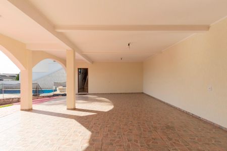 Casa de condomínio para alugar com 349m², 4 quartos e 4 vagas Casa de condomínio para alugar com 349m², 4 quartos e 4 vagasGaragem