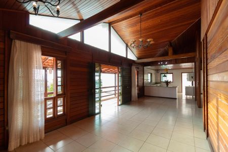 Sala de casa de condomínio para alugar com 4 quartos, 349m² em Jardim Ibiti do Paco, Sorocaba