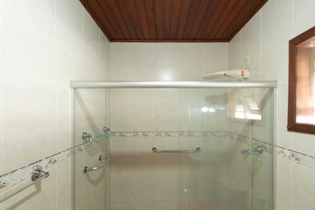 Casa de condomínio para alugar com 349m², 4 quartos e 4 vagas Casa de condomínio para alugar com 349m², 4 quartos e 4 vagasBanheiro Suíte 2