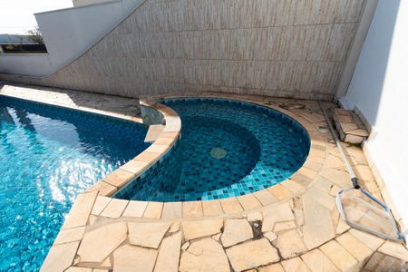Casa de condomínio para alugar com 349m², 4 quartos e 4 vagas Casa de condomínio para alugar com 349m², 4 quartos e 4 vagasPiscina