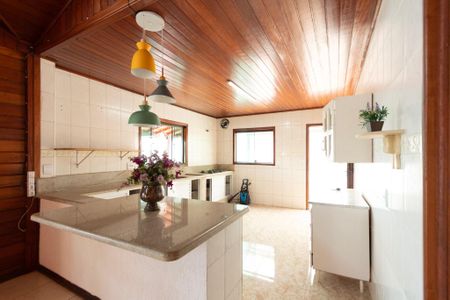 Casa de condomínio para alugar com 349m², 4 quartos e 4 vagas Casa de condomínio para alugar com 349m², 4 quartos e 4 vagasCozinha