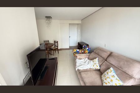 Apartamento à venda com 74m², 3 quartos e 2 vagasFoto 04