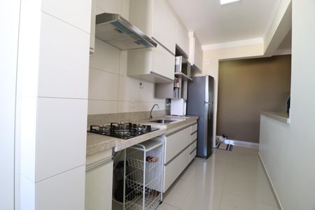 Apartamento para alugar com 73m², 2 quartos e 2 vagasCozinha