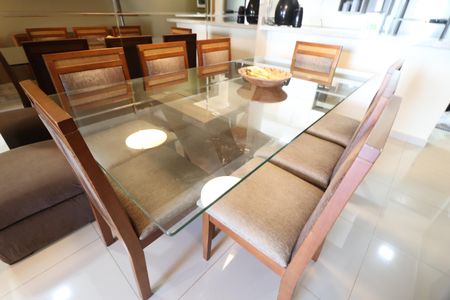 Apartamento para alugar com 73m², 2 quartos e 2 vagasSala