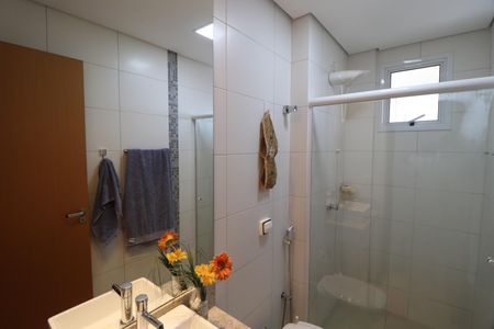 Apartamento para alugar com 73m², 2 quartos e 2 vagasBanheiro Social