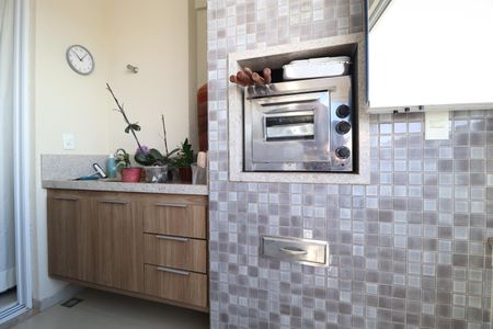 Varanda de apartamento para alugar com 2 quartos, 73m² em Santa Mônica, Uberlândia