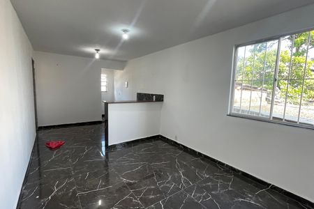 Sala de casa para alugar com 1 quarto, 110m² em Vila Meriti, Duque de Caxias