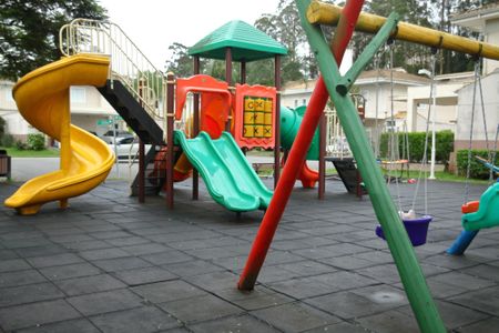 Casa à venda com 108m², 2 quartos e 3 vagasÁrea comum - Playground