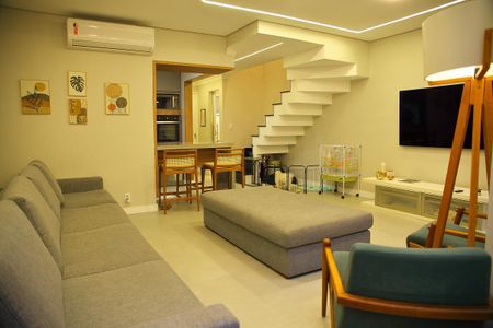 Casa à venda com 108m², 2 quartos e 3 vagasSala