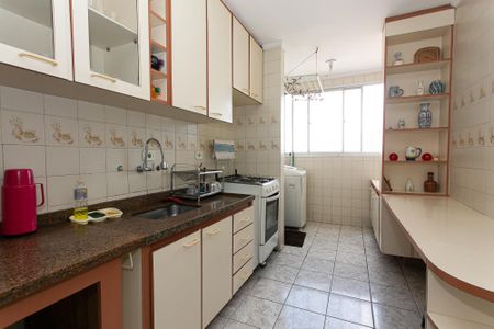 Apartamento à venda com 56m², 2 quartos e 1 vagaCozinha