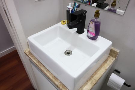 Apartamento para alugar com 55m², 2 quartos e 1 vaga Apartamento para alugar com 55m², 2 quartos e 1 vagaBanheiro