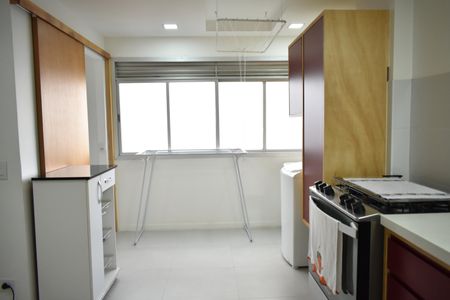 Apartamento à venda com 78m², 2 quartos e 1 vagaÁrea de Serviço