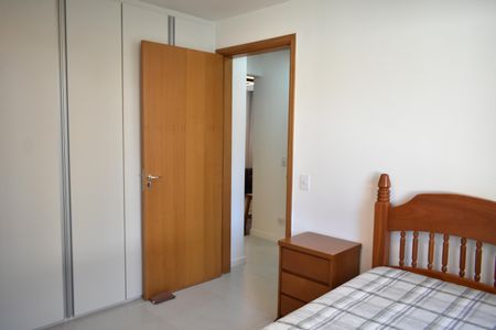 Apartamento à venda com 78m², 2 quartos e 1 vagaQuarto 2
