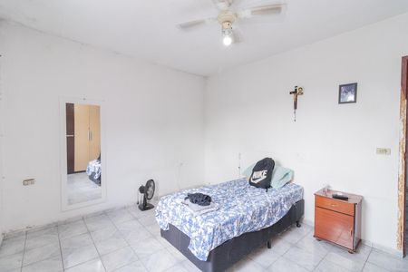 Casa à venda com 180m², 4 quartos e 2 vagasQuarto 1
