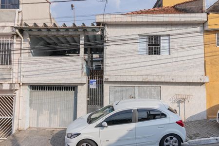 Casa à venda com 180m², 4 quartos e 2 vagasFachada