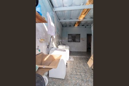 Casa à venda com 180m², 4 quartos e 2 vagasÁrea de Serviço
