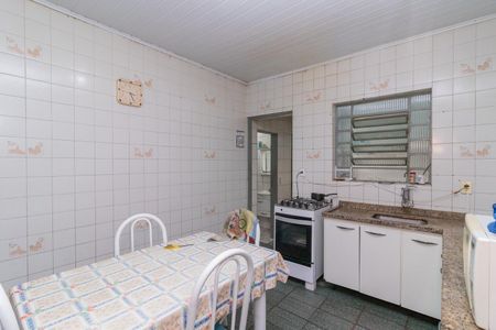 Casa à venda com 180m², 4 quartos e 2 vagasCozinha 1
