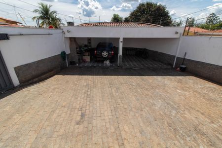 Casa à venda com 138m², 4 quartos e 4 vagas Casa à venda com 138m², 4 quartos e 4 vagasGARAGEM