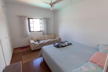 Casa à venda com 138m², 4 quartos e 4 vagas Casa à venda com 138m², 4 quartos e 4 vagasQUARTO 2