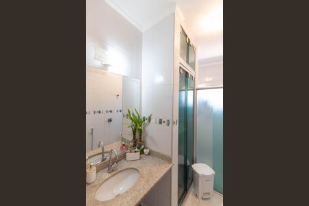 Casa à venda com 138m², 4 quartos e 4 vagas Casa à venda com 138m², 4 quartos e 4 vagasBANHEIRO SOCIAL