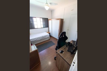 Casa à venda com 138m², 4 quartos e 4 vagas Casa à venda com 138m², 4 quartos e 4 vagasQUARTO 1