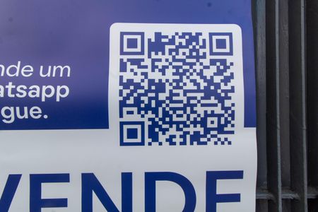 Casa à venda com 138m², 4 quartos e 4 vagas Casa à venda com 138m², 4 quartos e 4 vagasFACHADA