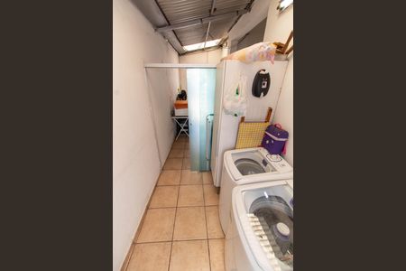 Casa à venda com 138m², 4 quartos e 4 vagas Casa à venda com 138m², 4 quartos e 4 vagasÁREA DE SERVIÇO