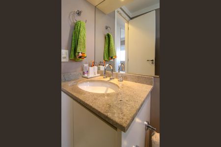 Apartamento à venda com 96m², 3 quartos e 2 vagas Apartamento à venda com 96m², 3 quartos e 2 vagasBanheiro Suíte