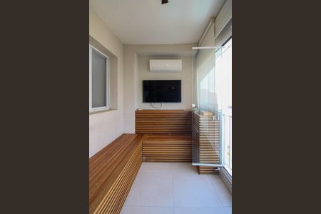 Varanda  de apartamento à venda com 3 quartos, 96m² em Morumbi, São Paulo