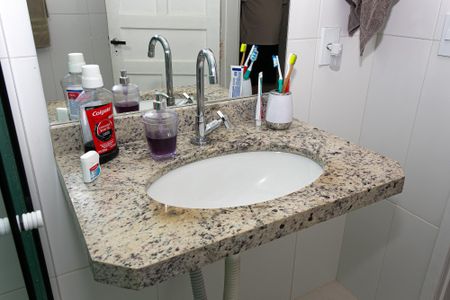 Casa à venda com 88m², 2 quartos e 1 vagaBanheiro