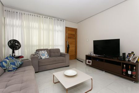 Casa à venda com 88m², 2 quartos e 1 vagaSala