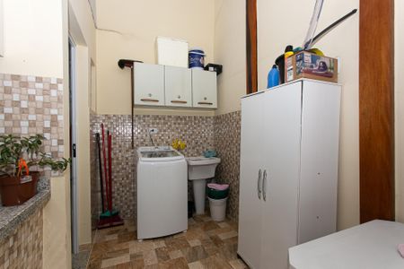 Casa à venda com 88m², 2 quartos e 1 vagaÁrea de Serviço