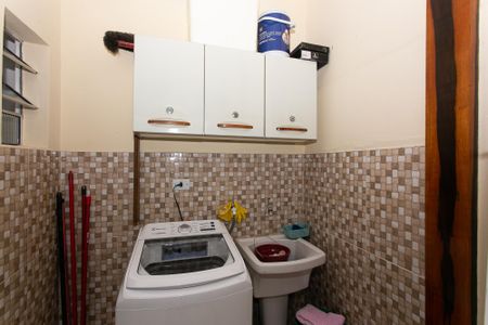 Casa à venda com 88m², 2 quartos e 1 vagaÁrea de Serviço