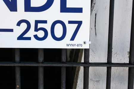 Casa à venda com 88m², 2 quartos e 1 vagaplaca WYNY-870