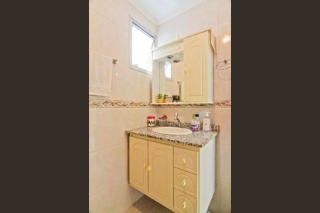 Apartamento para alugar com 70m², 3 quartos e 1 vaga Apartamento para alugar com 70m², 3 quartos e 1 vagaBanheiro