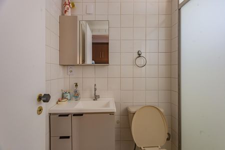 Apartamento à venda com 74m², 3 quartos e 2 vagasBanheiro