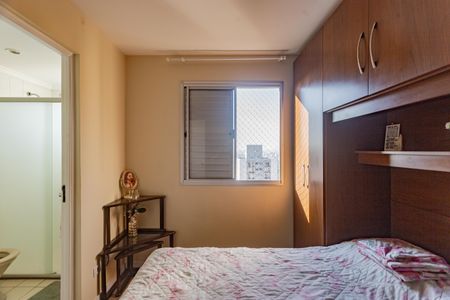 Apartamento à venda com 74m², 3 quartos e 2 vagasQuarto 2