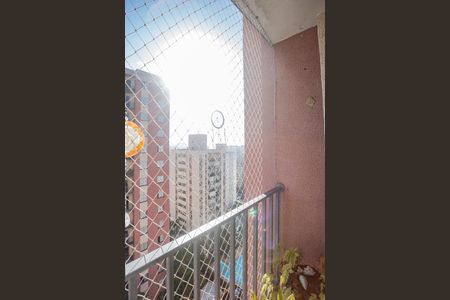 Apartamento à venda com 74m², 3 quartos e 2 vagasVaranda