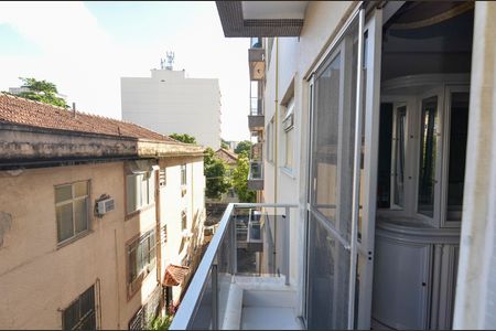 Apartamento à venda com 71m², 2 quartos e 1 vagaSala