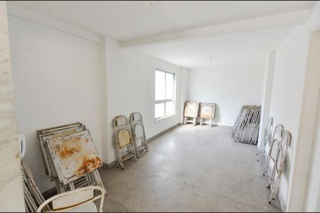 Apartamento à venda com 71m², 2 quartos e 1 vagaÁrea comum
